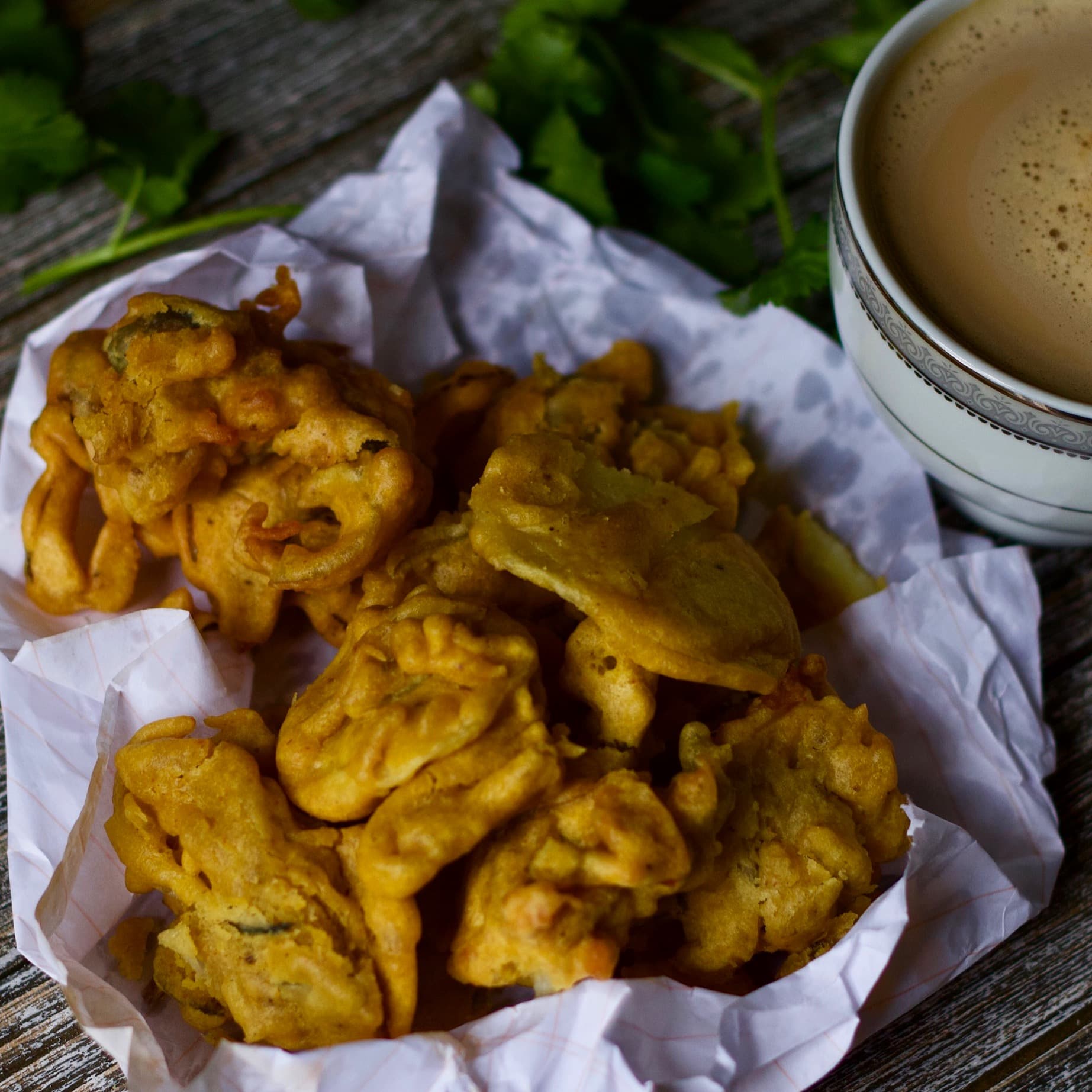 Aloo Pyaaz Pakora/Onion and Potato Fritters